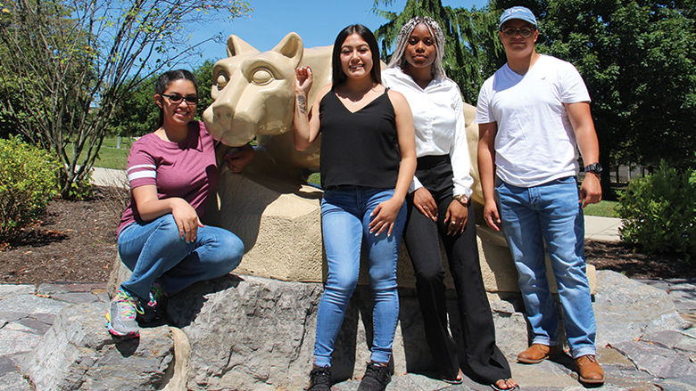 On Saturday, December 5, 2020 at 10:00 AM, Penn State Berks is proud to offer Spanish speaking future Penn Staters, and their families, a live virtual tour presented entirely in Spanish. 