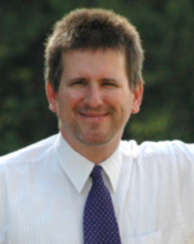 head shot of Robert