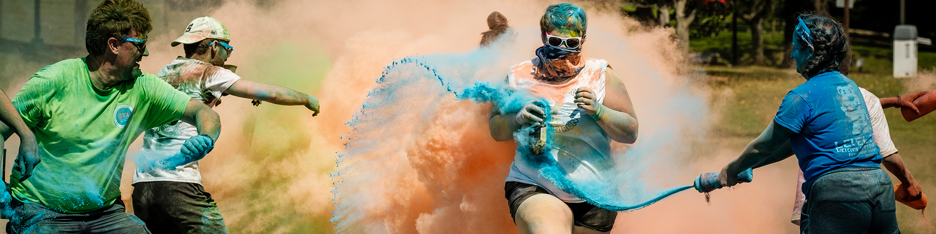 Students running during the Color Wars memorial run