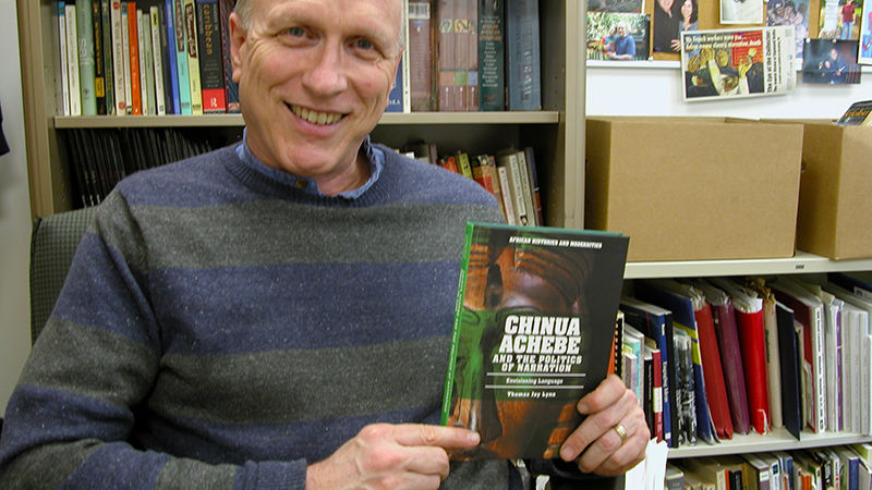 Thomas Jay Lynn and his book “Chinua Achebe and The Politics of Narration: Envisioning Language” 