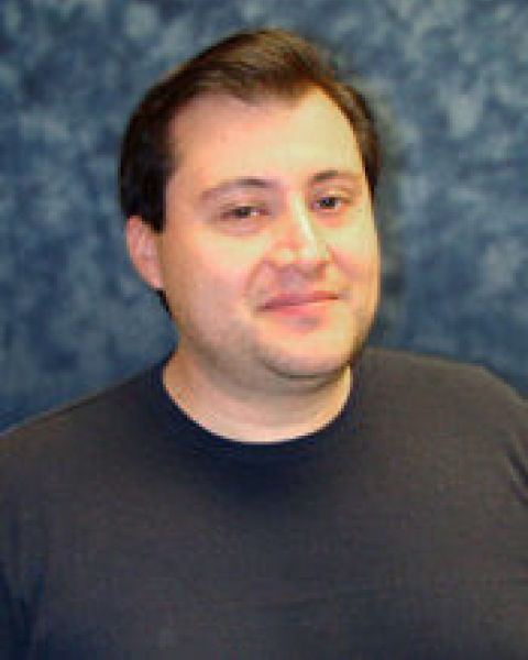 Cesar Martinez Garza headshot