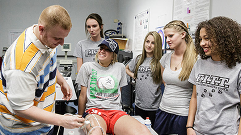 students in kinesiology class